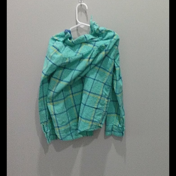 A blue and green and a little bit of yellow shirt - Picture 2 of 6